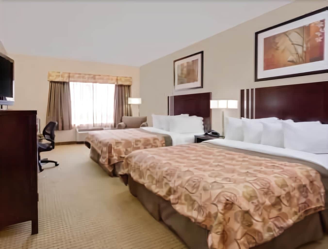 Ramada By Wyndham Lac La Biche Zewnętrze zdjęcie